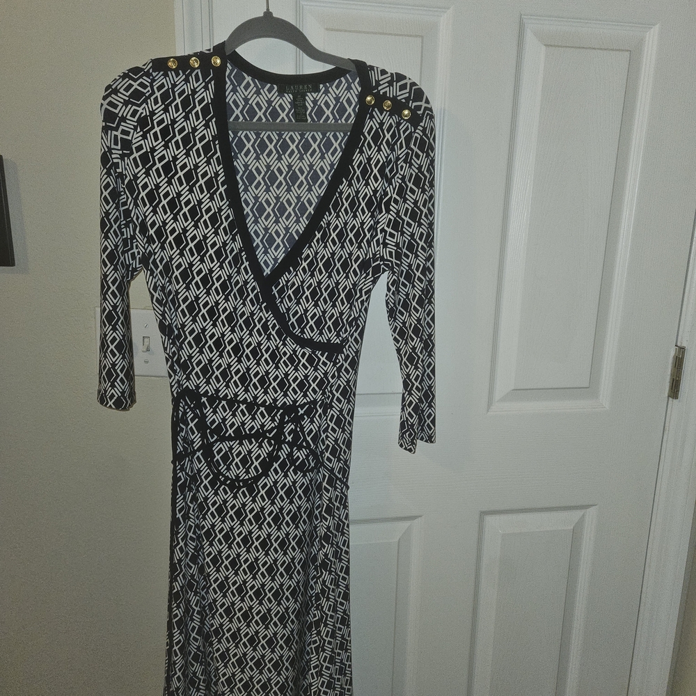 Ralph Lauren, Size M  Elegant Black and White Geometric Dress